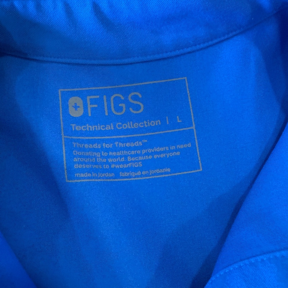 Figs Technical Collection Bright Blue Top - Picture 3 of 3